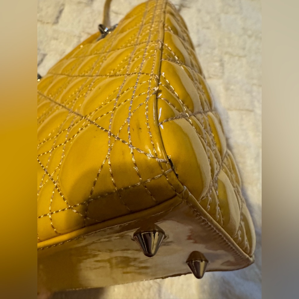 Dior Lady Dior Large Yellow Patent Leather - Picture 6 of 16